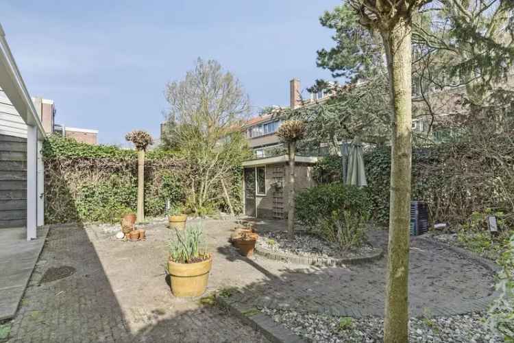 3-kamer appartement Watergraafsmeer: Tuin, moderne keuken, ruime slaapkamer