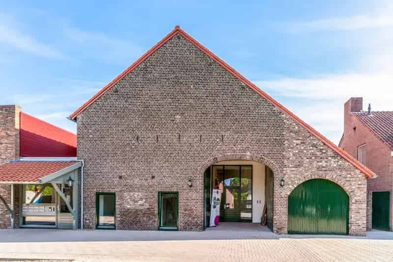 Senioren Appartementen Roosteren: Zorg & Comfort in Historisch Hotel