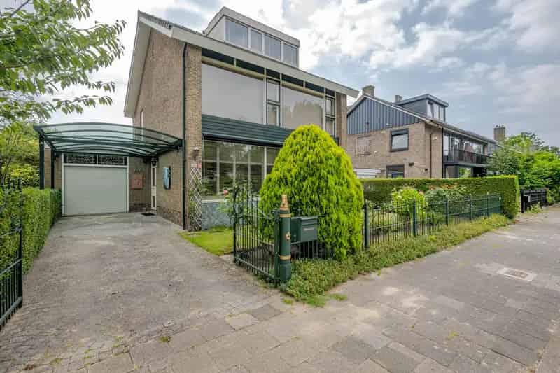 Vrijstaande woning Rotterdam Pendrecht 164m2 Garage Tuin