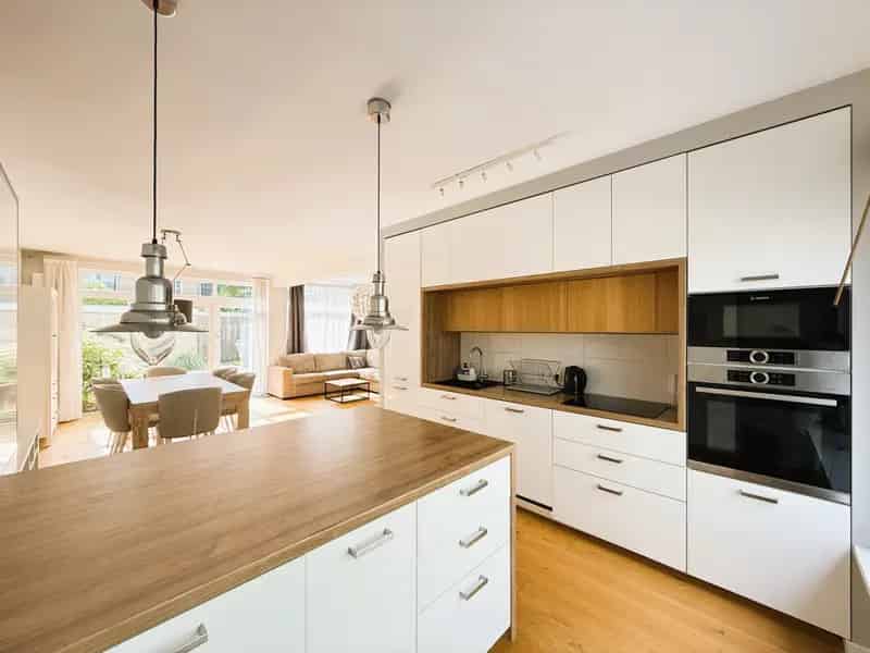 Ruim Familiehuis 5 Slaapkamers Amstelveen
