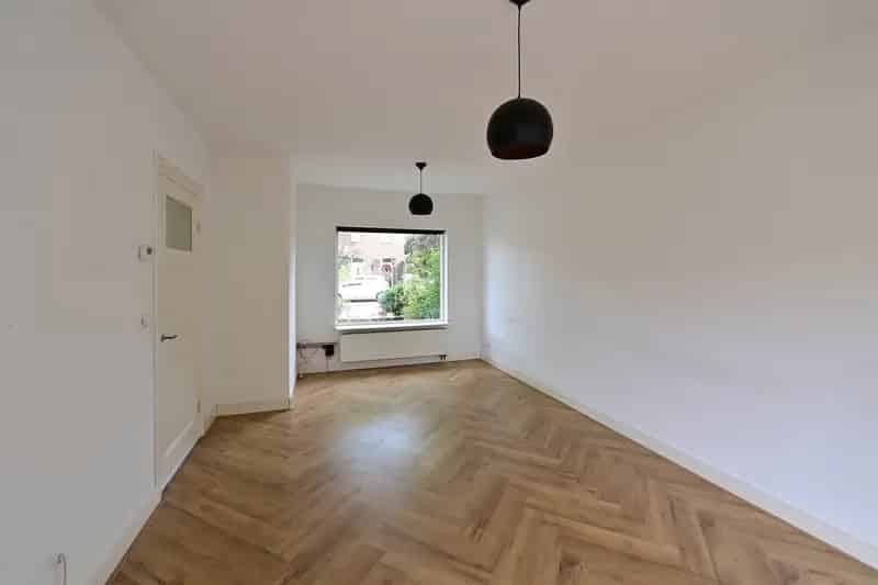 Huis te koop Bussum 3 slaapkamers tuin nabij NS station