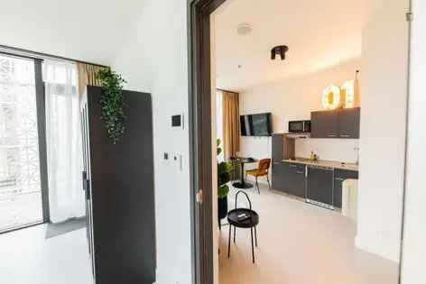 1 Kamer Appartement 109m2 Rotterdam