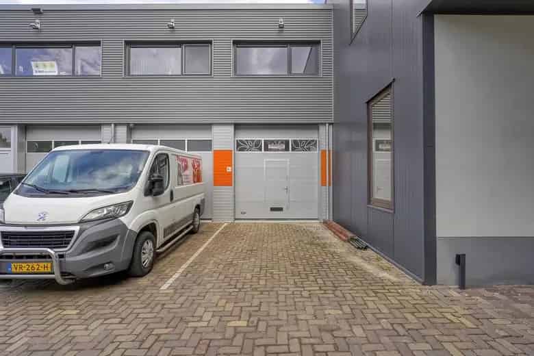 Bedrijfsruimte Leiden 56m2 te koop
