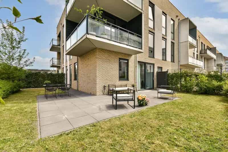 Appartement te koop Almere Poort 2 slaapkamers tuin parkeerplaats