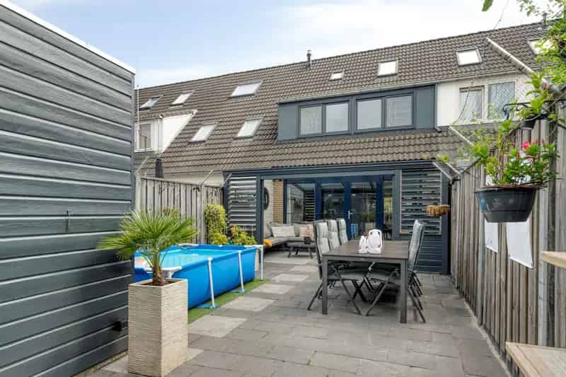 Huis te koop Capelle aan den IJssel  - Instapklaar & Gemoderniseerd