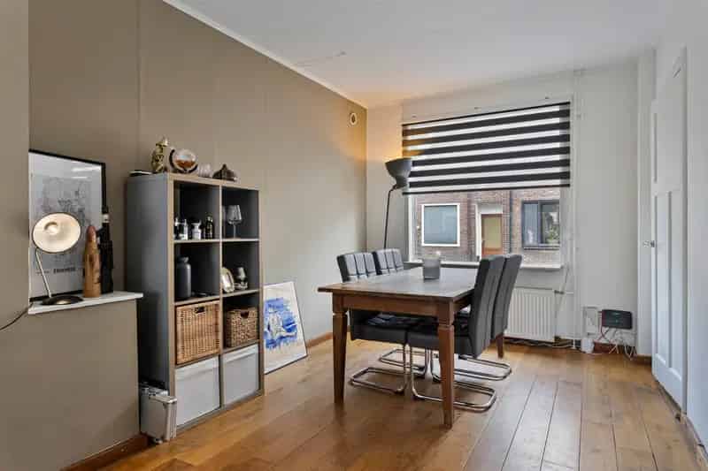 2-onder-1-kapwoning met nieuwe keuken en badkamer