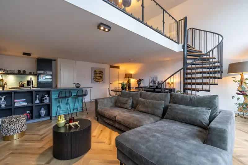 Luxe 3 kamer appartement Rotterdam 138m2 Vide Balkon Parkeerplaats