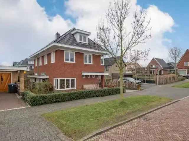 Vrijstaande Villa Amstelveen Nabij Amsterdamse Bos 5 slaapkamers