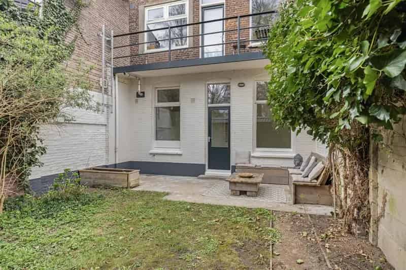 Benendenwoning Bottendaal  54m2  Tuin  Nabij Station