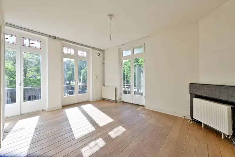 Dubbel Bovenhuis Rivierenbuurt 107m2 2 Balkons