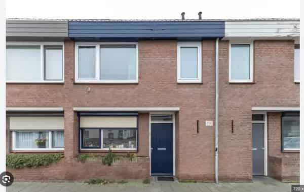 Ruime Eengezinswoning Ringbaan Noord Tilburg