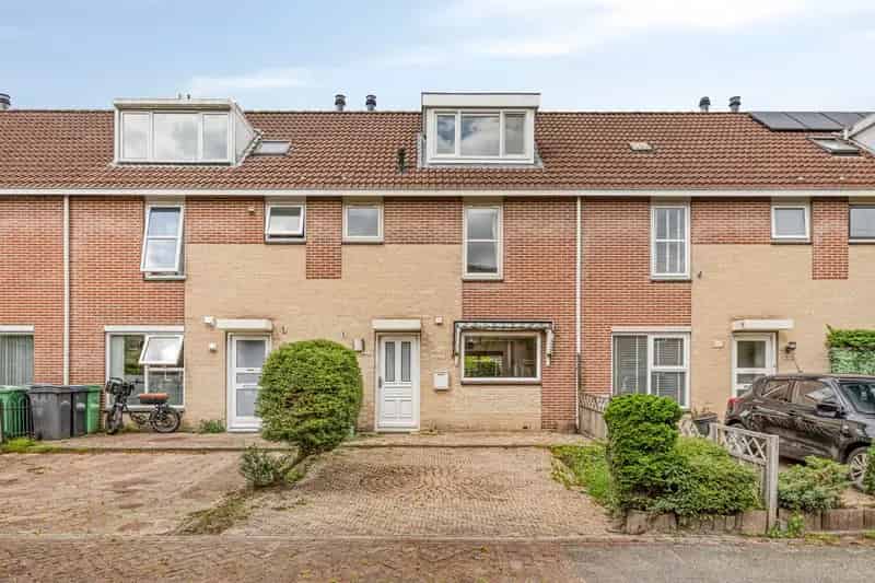 Huis te koop Middenhoven 115m2 Renovatieproject