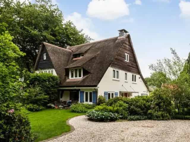 Huis te huur Hilversum: karakteristieke villa met 3 slaapkamers en tuin