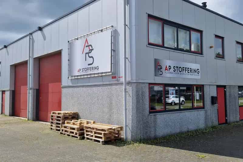 Bedrijfshal te huur Emmen 75m2 Kantoor 15m2
