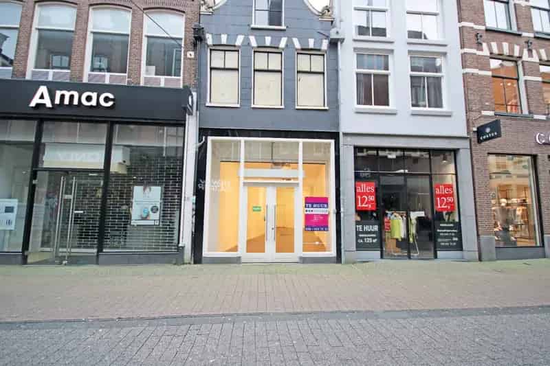 Winkel te Huur Zwolle Diezerstraat 100m²
