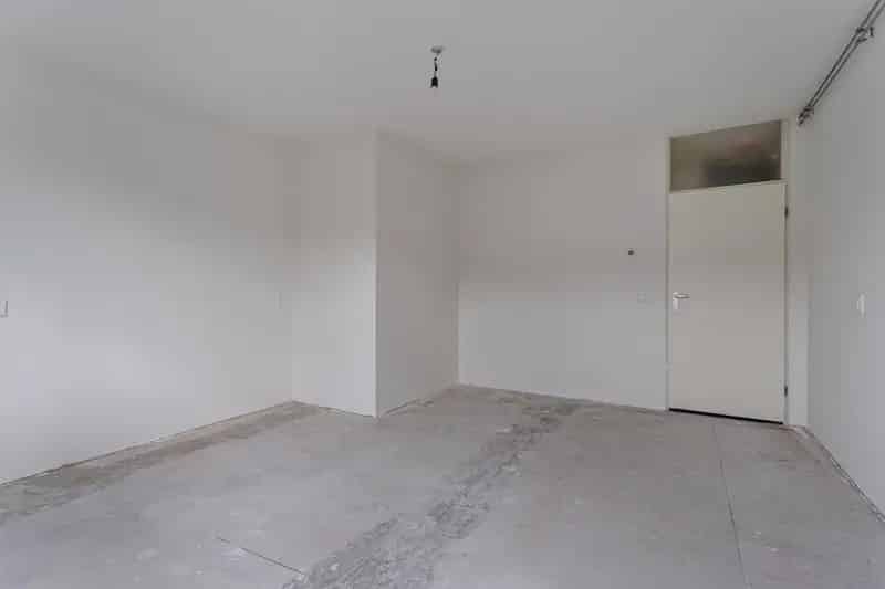 3 Kamer Appartement Amstelkanaal Rustig Wonen Nabij Pijp