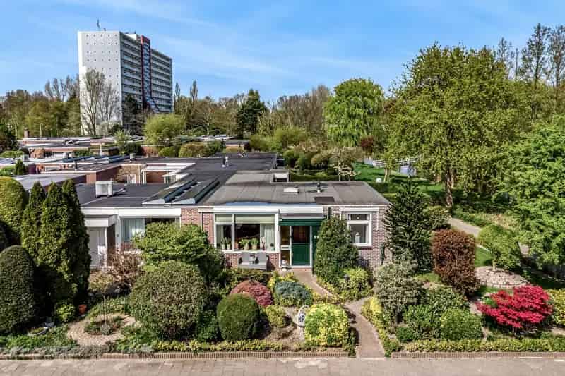 Bungalow te koop Heemskerk 3 slaapkamers grote tuin