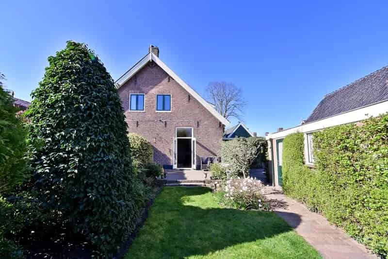 Huis te koop Huizen Valkenaarstraat: karakteristieke hoekwoning