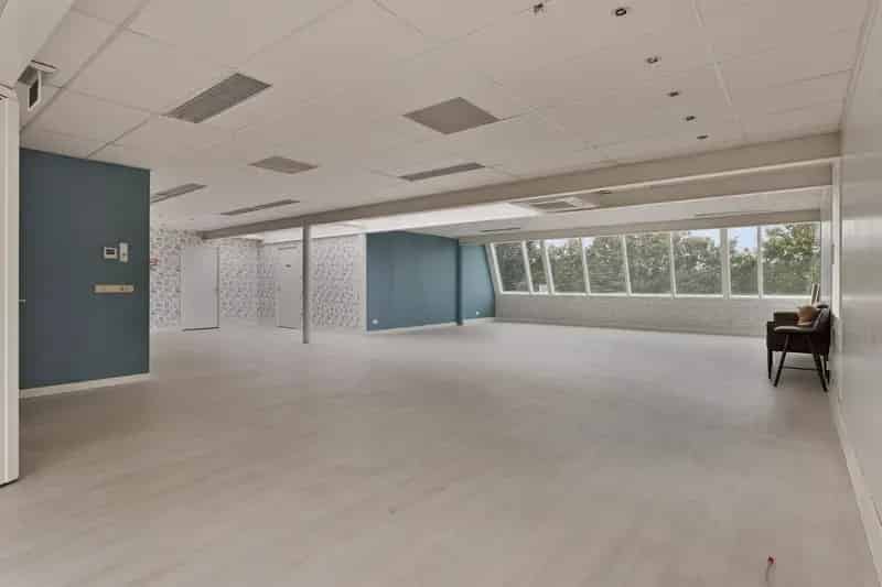 Kantoorruimte te huur Eemnes 220m2 A27