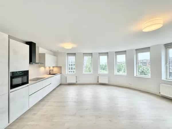 Appartement Almere Poort 2 slaapkamers 105m2 Balkon