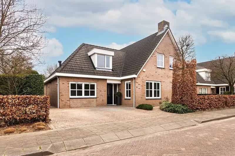 Ruime vrijstaande woning Malden met zwembad en 4 slaapkamers