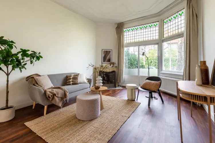 Herenhuis Bloemendaal 5 slaapkamers 202m2  Familiehuis