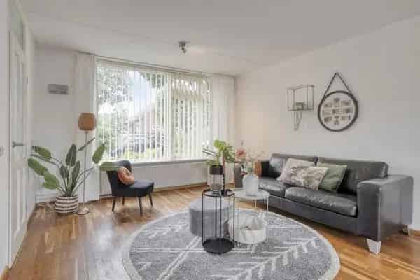 Ruime Familiewoning Roosendaal 3 slaapkamers Garage Tuin