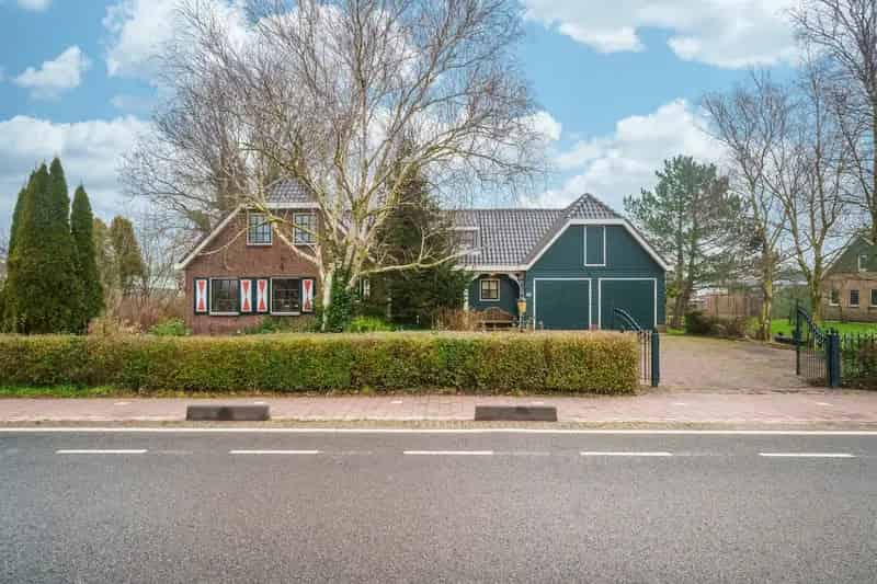 Boerenvilla Den Ilp - 4460m2 - 312m2 woonoppervlak - Garage 4 auto's
