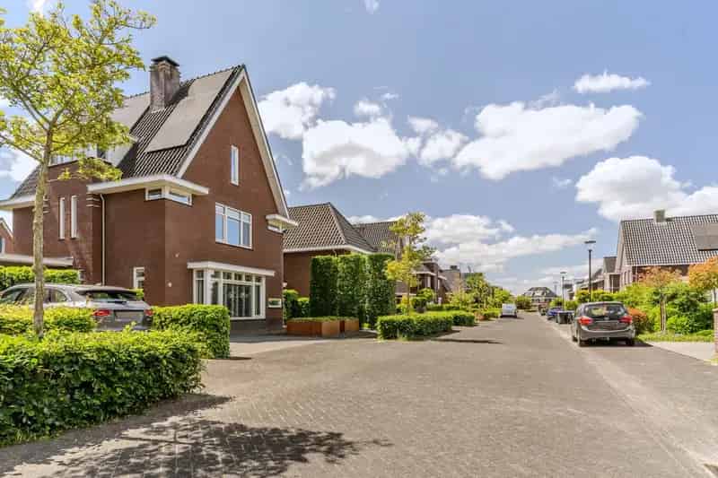 Jaren 30 Villa te Koop 5 Slaapkamers Grote Tuin Energielabel A