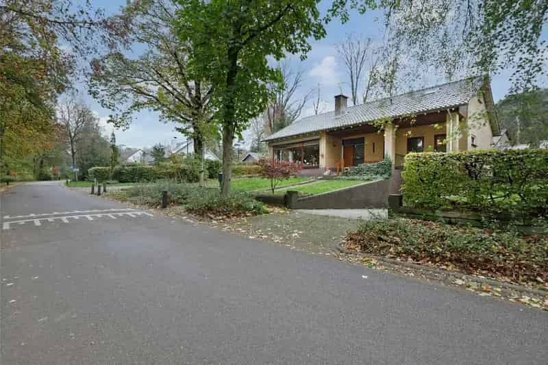 Vrijstaande Bungalow nabij bos te Leersum