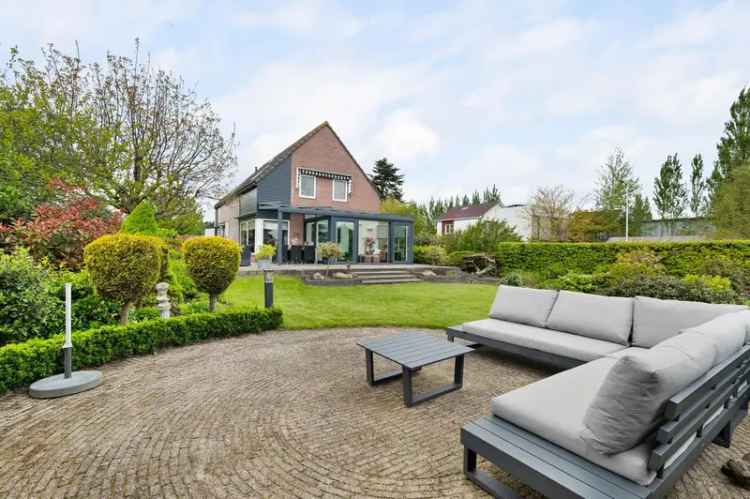 Villa Te Koop in Bleiswijk, Zuid-Holland