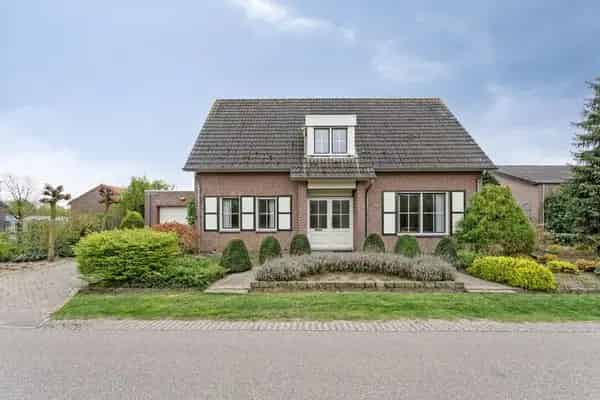 Vrijstaande woning Horst 5 slaapkamers 2 badkamers