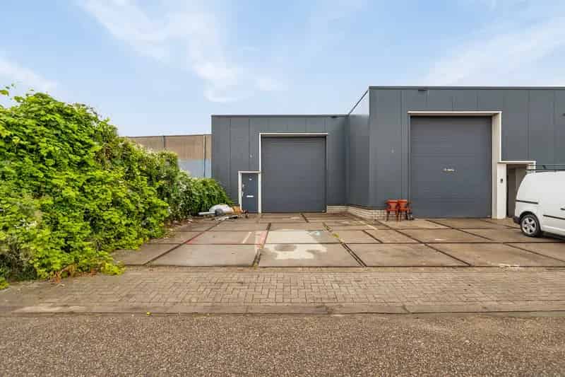 Bedrijfshal te huur Zaandam 123m²