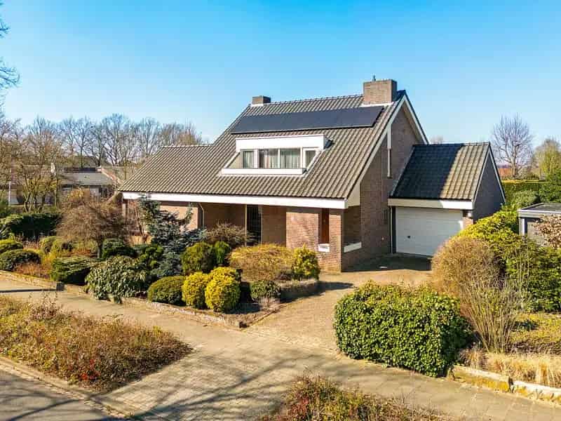 Vrijstaande Villa 3 slaapkamers Ruim Perceel Energielabel B