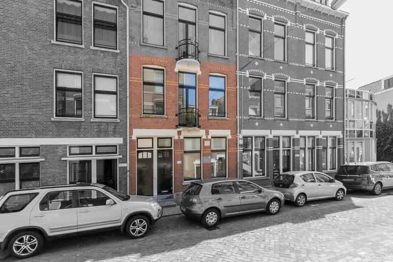 Appartement te koop Kralingen 84m2 gerenoveerd dubbel benedenhuis