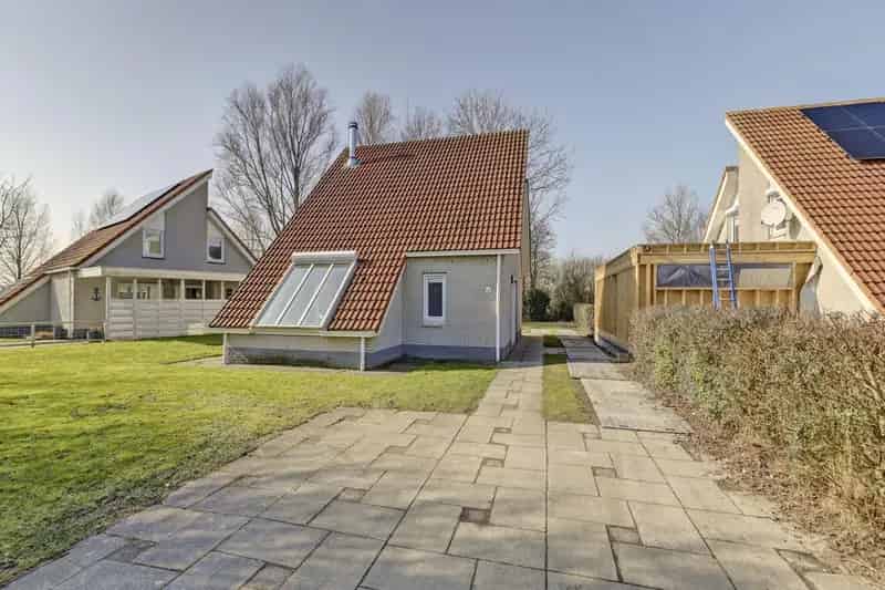 Vrijstaande woning Scharendijke 3 slaapkamers 2 badkamers tuin