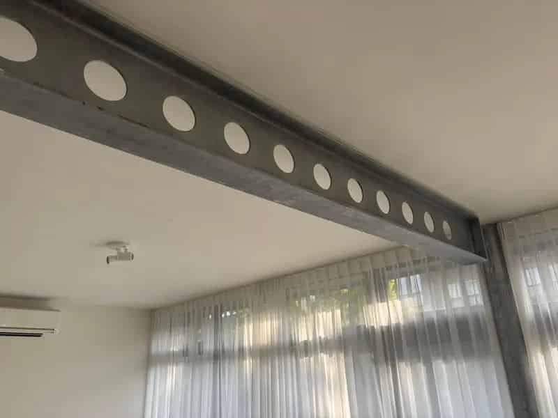 Jaren 30 woning Koningsplein: Ruime woonkamer & Stadstuin