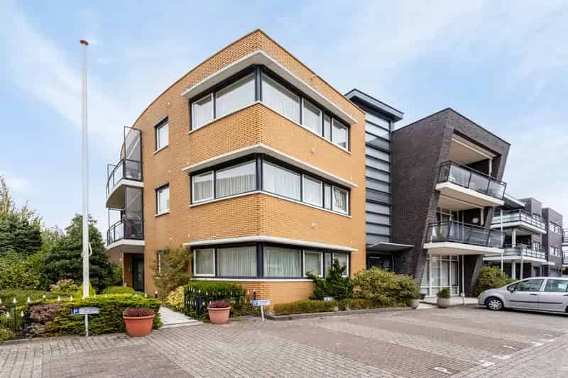 Appartement te koop De Lier 2 slaapkamers terras garage