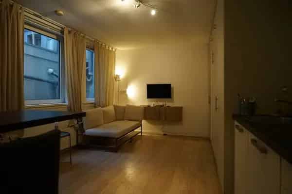 Appartement Singel Amsterdam: Gemeubileerde Studio nabij Centraal Station