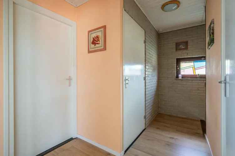 Vrijstaande woning met dubbele garage te Montfort