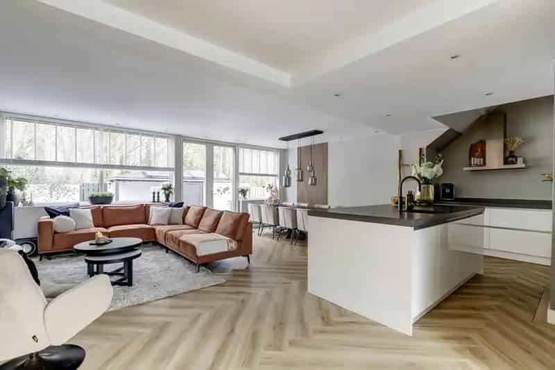 Tweekapper s Gravenzande 130m
					  Ruime Tuin 3 slaapkamers