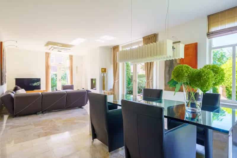 Villa Almeerderhout Ruime Tuin 3 slaapkamers 2 badkamers