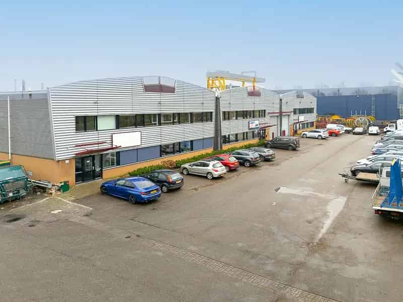 Bedrijfshal Dordrecht 8835m2 te huur Dordtse Kil II
