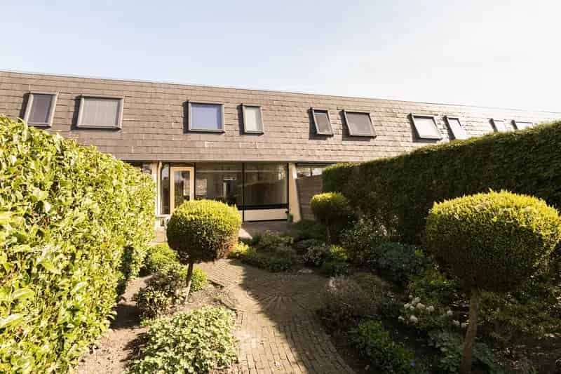 Ereprijs 37 Huizen