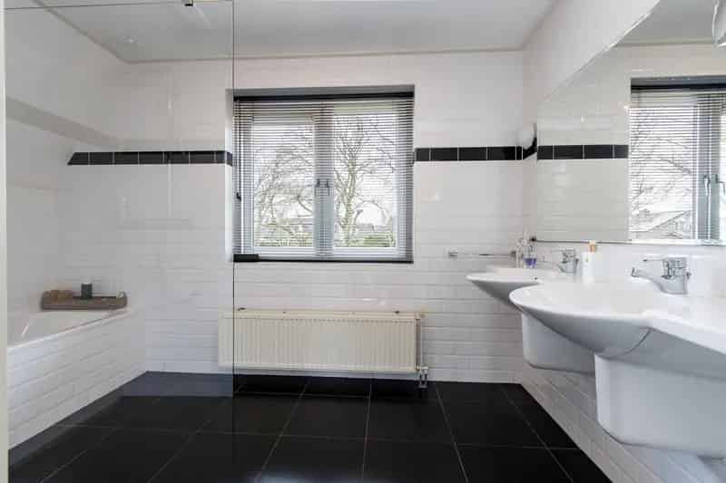 Huis te koop Haaften: Luxe vrijstaande woning met 3 slaapkamers