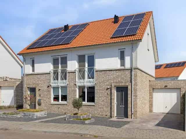 Tweekapper te koop Soerendonk 3 slaapkamers garage 2018
