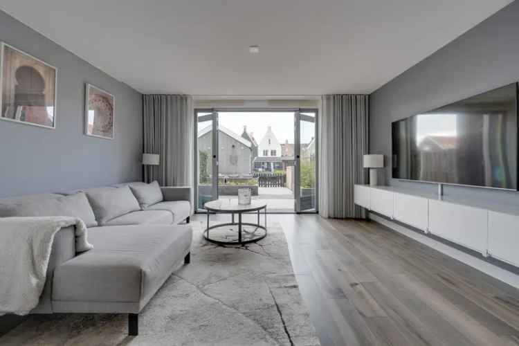 Moderne Waterwoning De Rijp 3 slaapkamers Tuin Vlonder