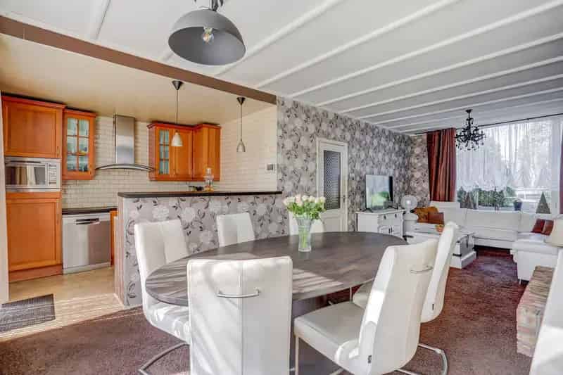 Huis te koop: Van Byemontsingel 30 3195 TA Pernis Rotterdam 