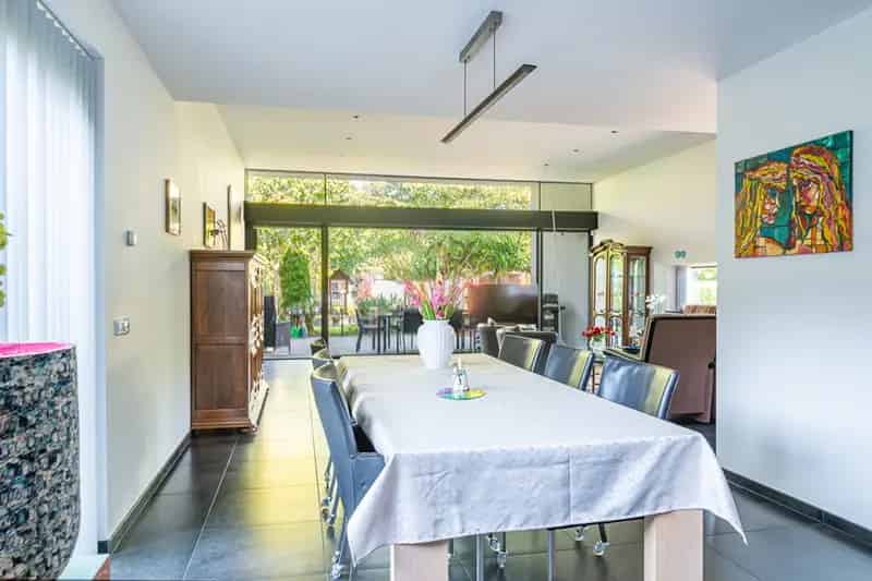 Multifunctionele woning Geleen 2 wooneenheden tuin garages