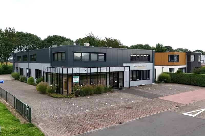 Bedrijfshal te huur Sleeuwijk 162m²  Opslag Kantoor Showroom A++++